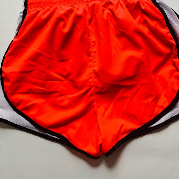 Shorts - Picture 3 of 3